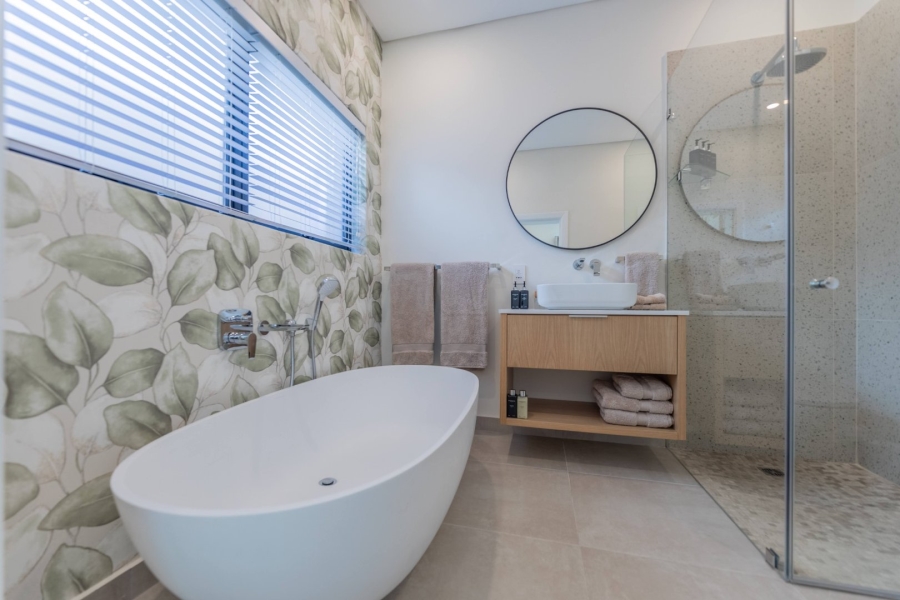 To Let 2 Bedroom Property for Rent in Sea Point Western Cape